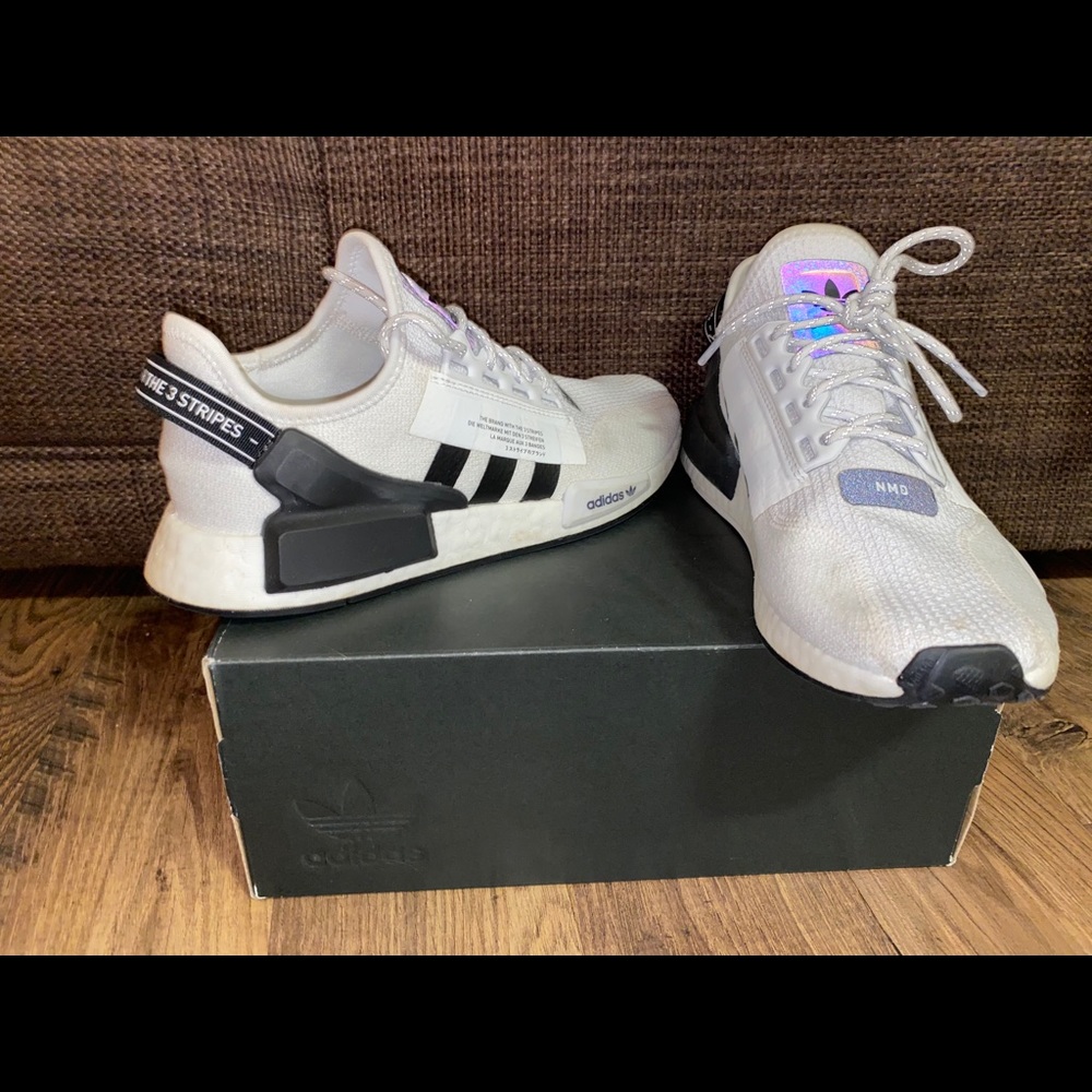 NMD R1 V2